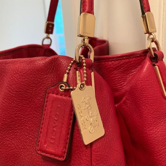 COACH Madison Phoebe Red Leather Shoulder Bag 26224 - Picture 3 of 8